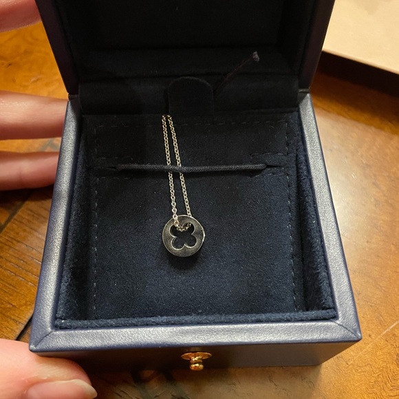 EMPREINTE PENDANT, WHITE GOLD - Picture 2 of 5